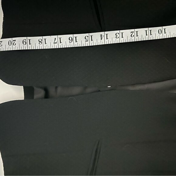 H & M Black Textured Cropped Blazer Size 10 - Picture 13 of 13